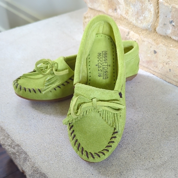 Minnetonka Shoes - MINNETONKA I NWOT Lime Green Suede Leather Kilty Hardsole Moccasins Shoes, 5